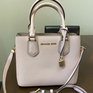 Michael Kors Pink Purse/Crossbody